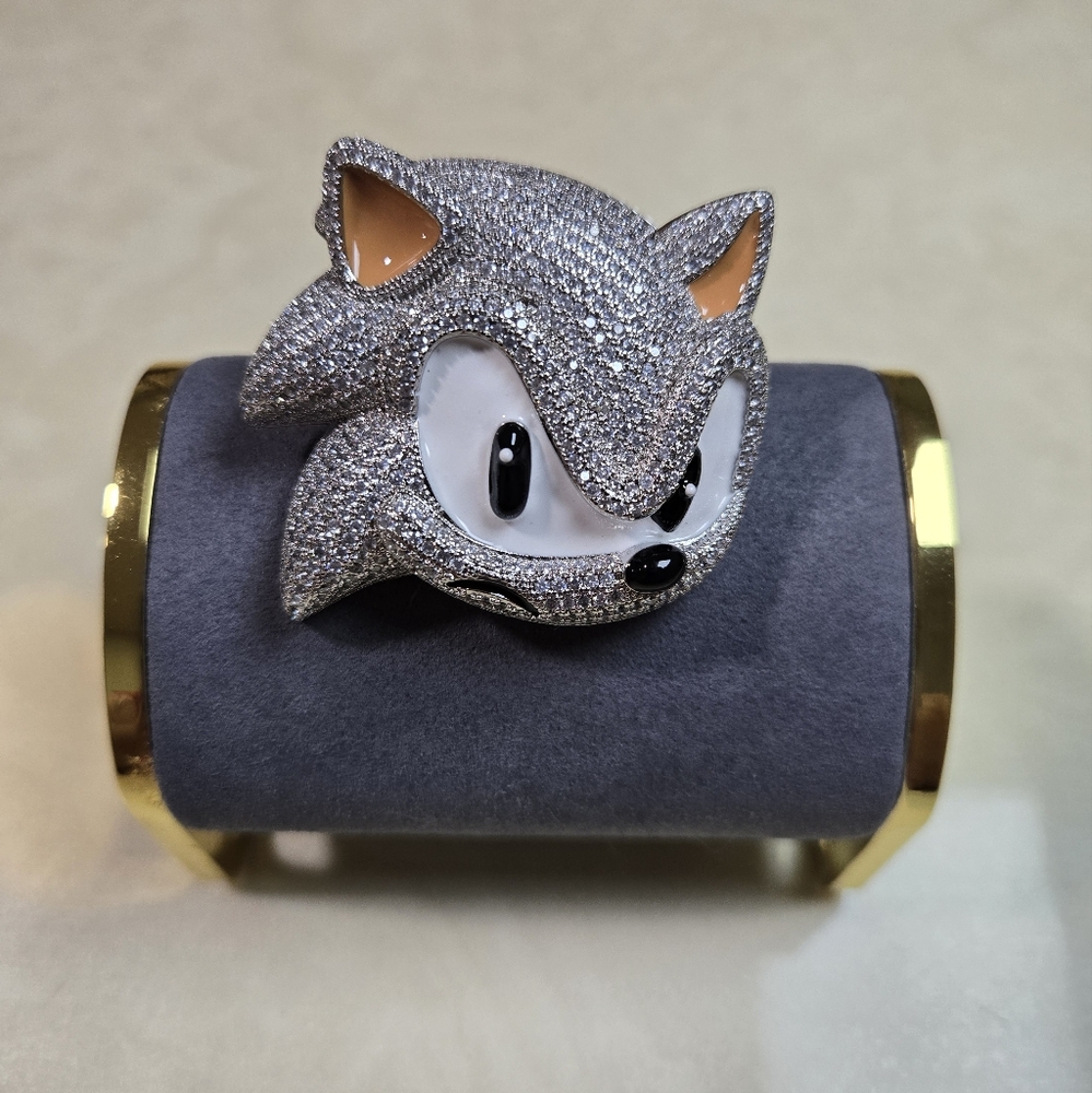 14 KT White Gold Filled 3D Sonic Headhog Iced Out Charm Pendant - Picture 1 of 4